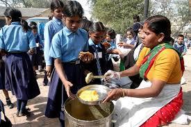 बच्चों की ऑनलाइन उपस्थिति के हिसाब से मिलेगा मध्याह्न भोजन 