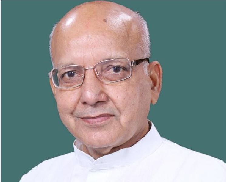 MP : एयरपोर्ट पर बीजेपी सांसद का हंगामा, 15 मिनट देरी से उड़ी फ्लाइट...