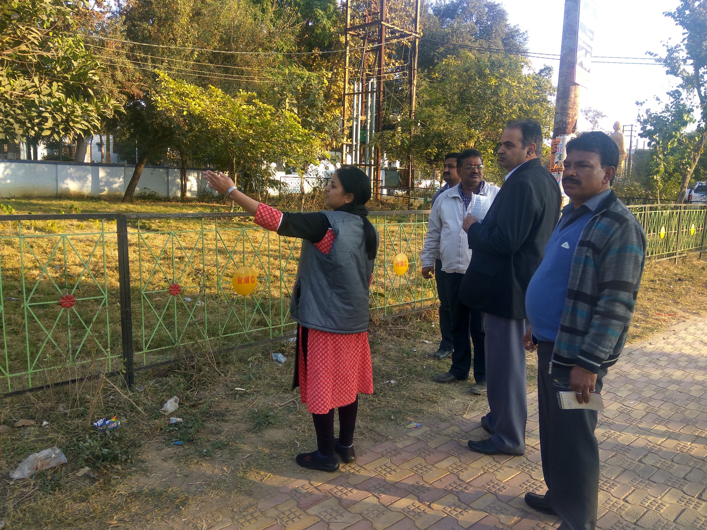 विवेकानंद पार्क में ओपन जिम : कलेक्टर ने स्थल निरीक्षण कर निर्माण एजेंसी को शीघ्र कार्य प्रारंभ करने के दिये निर्देश 