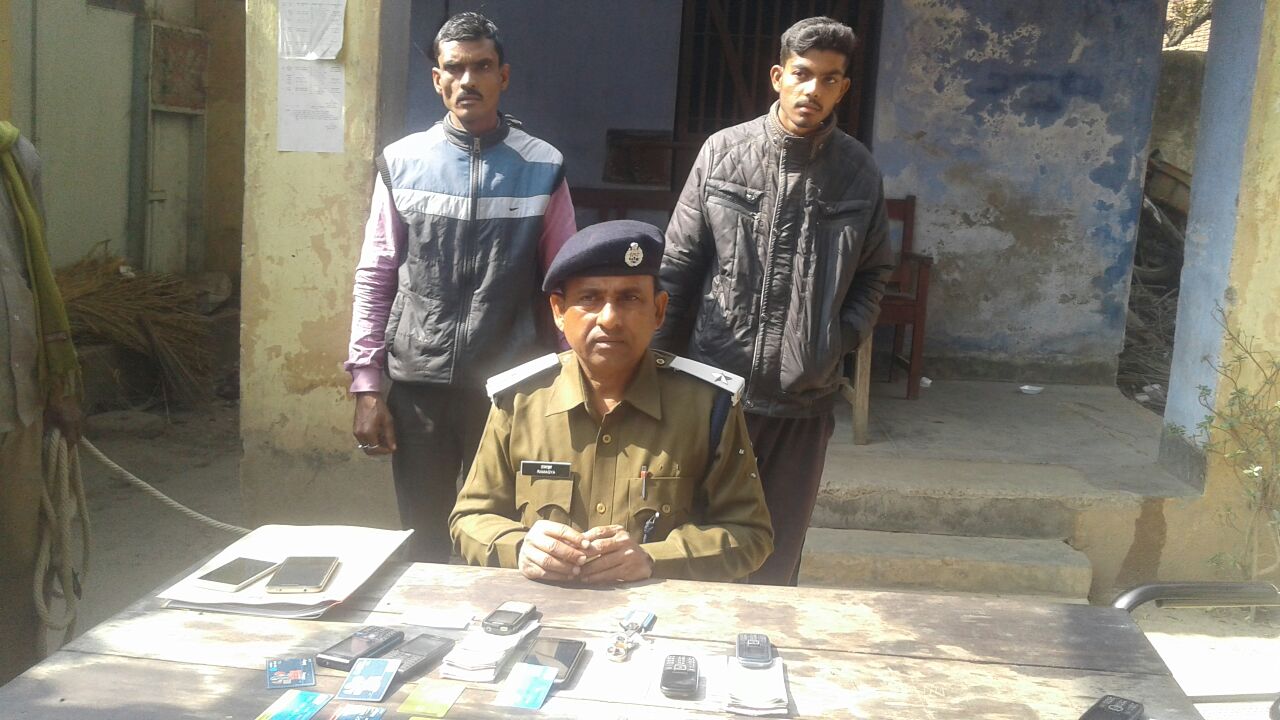 वजीरगंज पुलिस ने दो एटीएम चोर को किया गिरफ्तार 