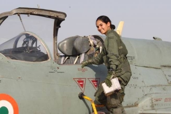 Avani Chaturvedi ने रचा इतिहास, बनीं अकेले फाइटर प्‍लेन उड़ाने वाली देश की पहली महिला