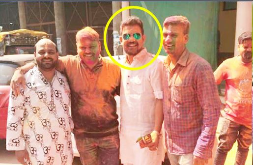 पाक जासूसी के आरोपी के साथ भाजयुमो की होली