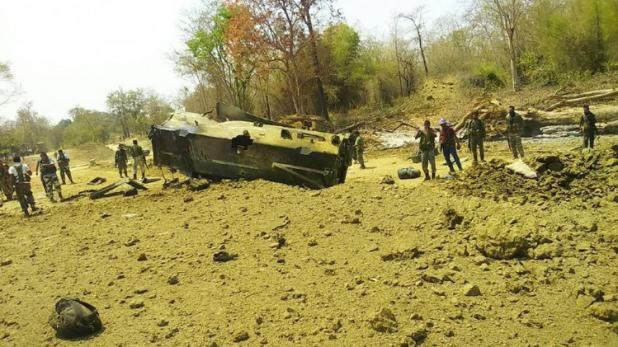 छत्तीसगढ़: सुकमा में बड़ा नक्सली हमला, लैंडमाइन ब्लास्ट में 9 जवान शहीद, 25 घायल.....  