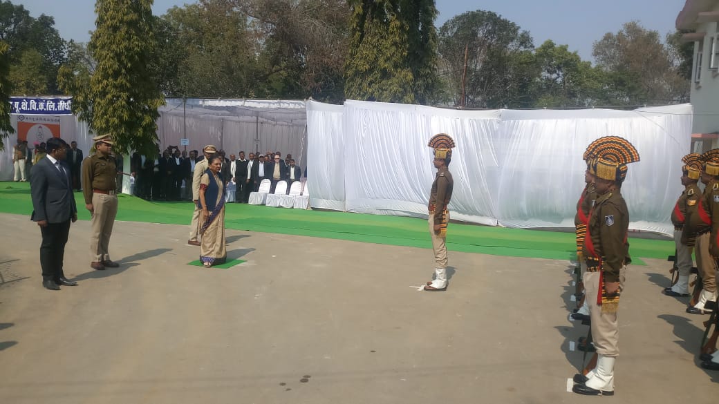 महामहिम राज्यपाल को सर्किट हाउस में दिया गया गार्ड ऑफ ऑनर